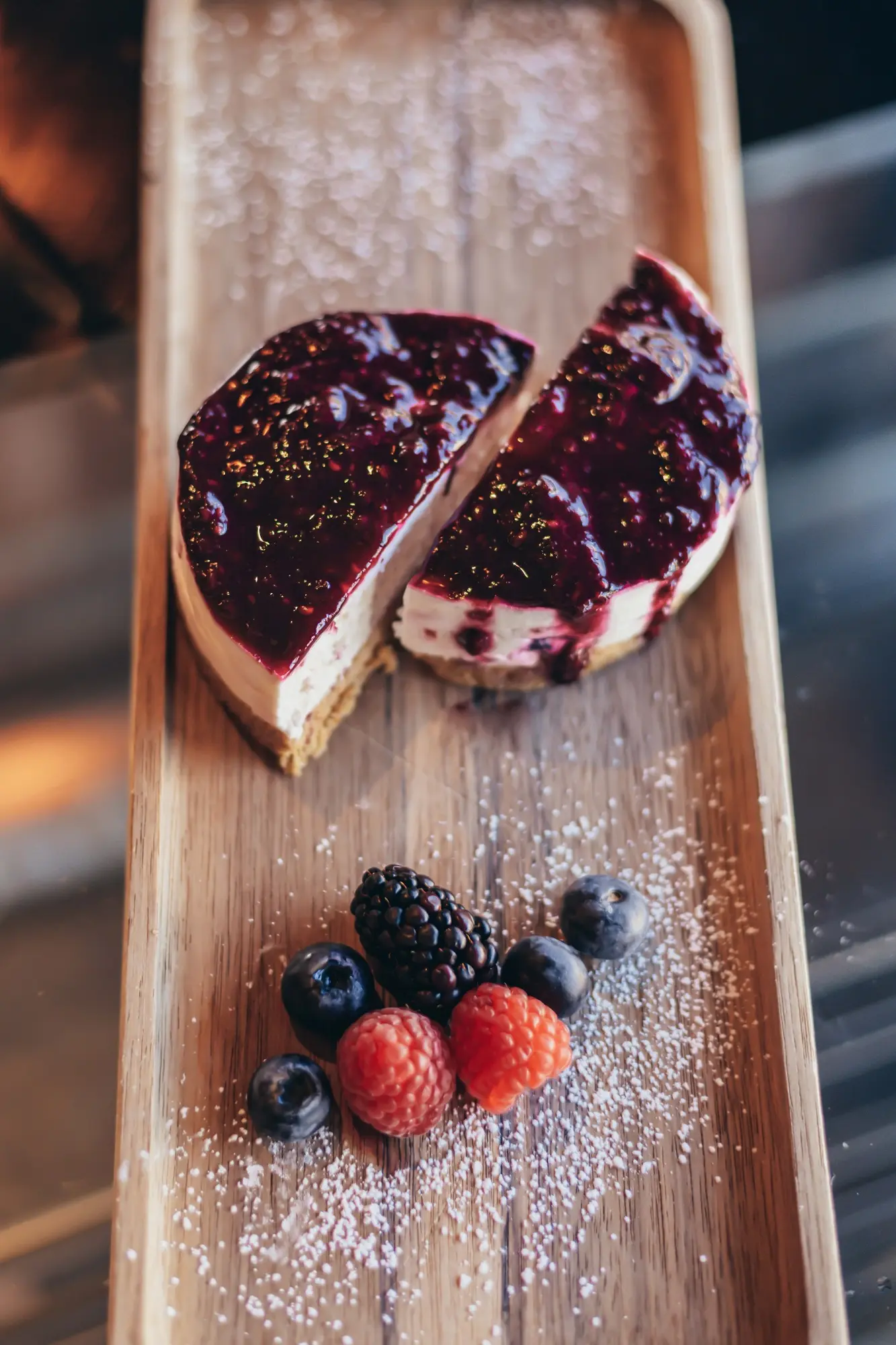 Berry cheesecake from Pau Bakery